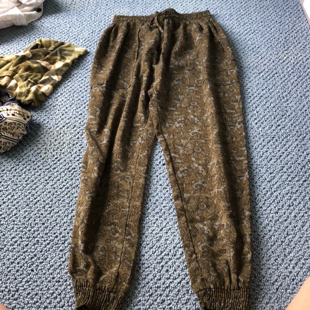Urban outfitters printed jogger!